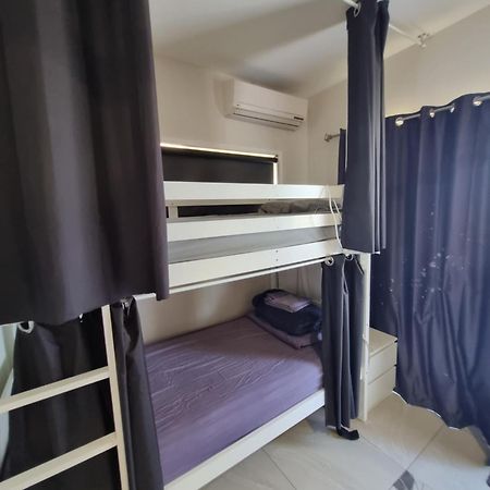 Homestyle Hostel - 18-36Yrs Калундра Екстериор снимка