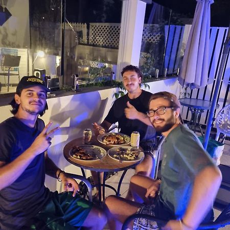 Homestyle Hostel - 18-36Yrs Калундра Екстериор снимка