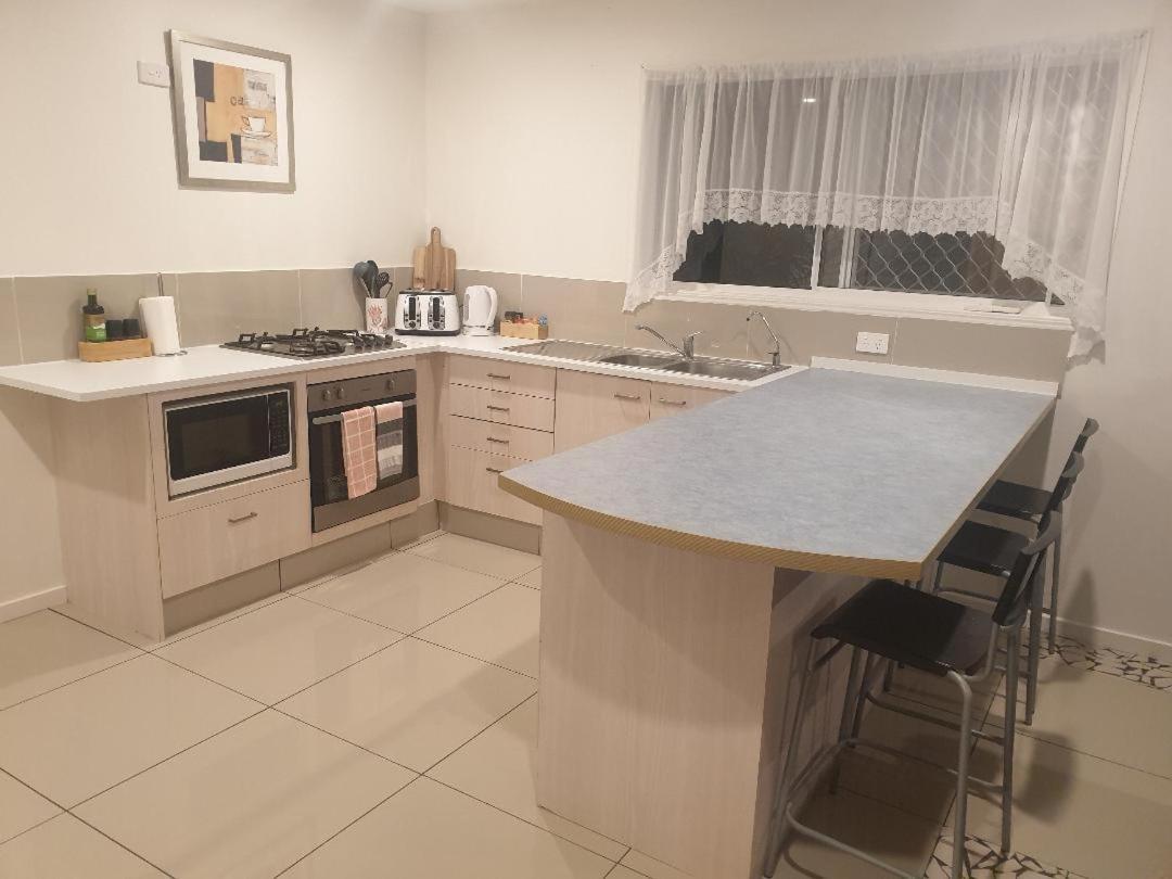 Homestyle Hostel - 18-36Yrs Калундра Екстериор снимка